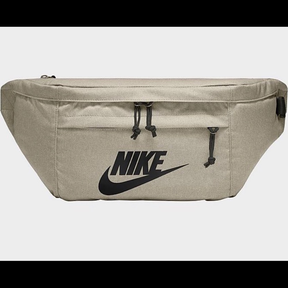 Nike Fanny pack brand new without tags
